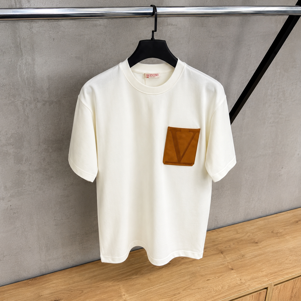 Valentino Printed Men's Tshirt (White, M)